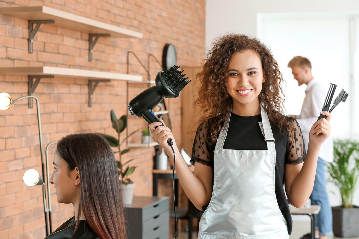 Becoming An Expert Hairstylist